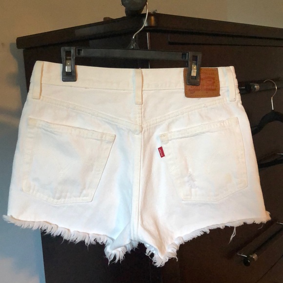 Levi’s - White High Waisted Cut Off Jean Shorts - Picture 4 of 5